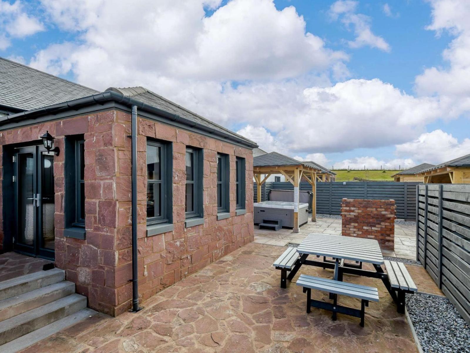 Westertonhill Lodge Balloch